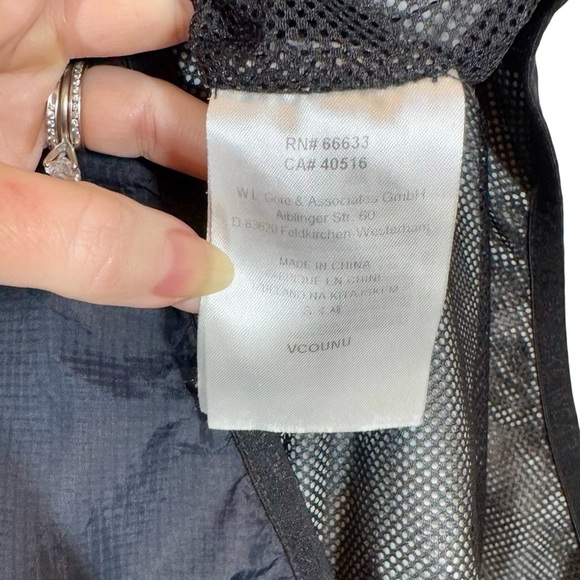 GORE Bike Wear Windstopper Active Shell Vest Gilet Black - Picture 10 of 11